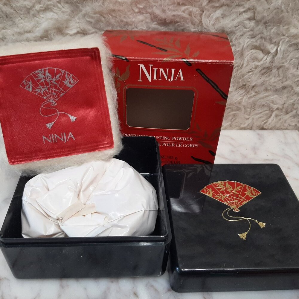 Vintage Parfums De Coeur Ninjia Perfumed Dusting Powder 3 oz/85g NWOB